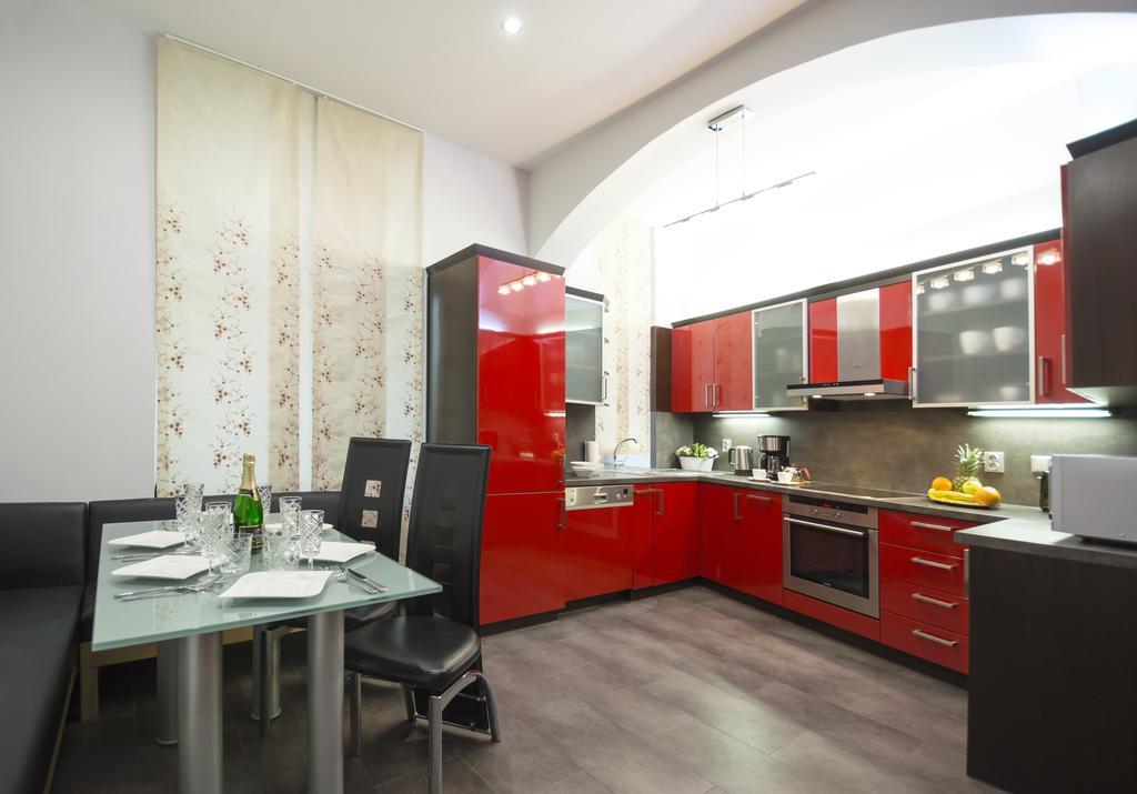 פראג Luxury Apartments Pricna מראה חיצוני תמונה